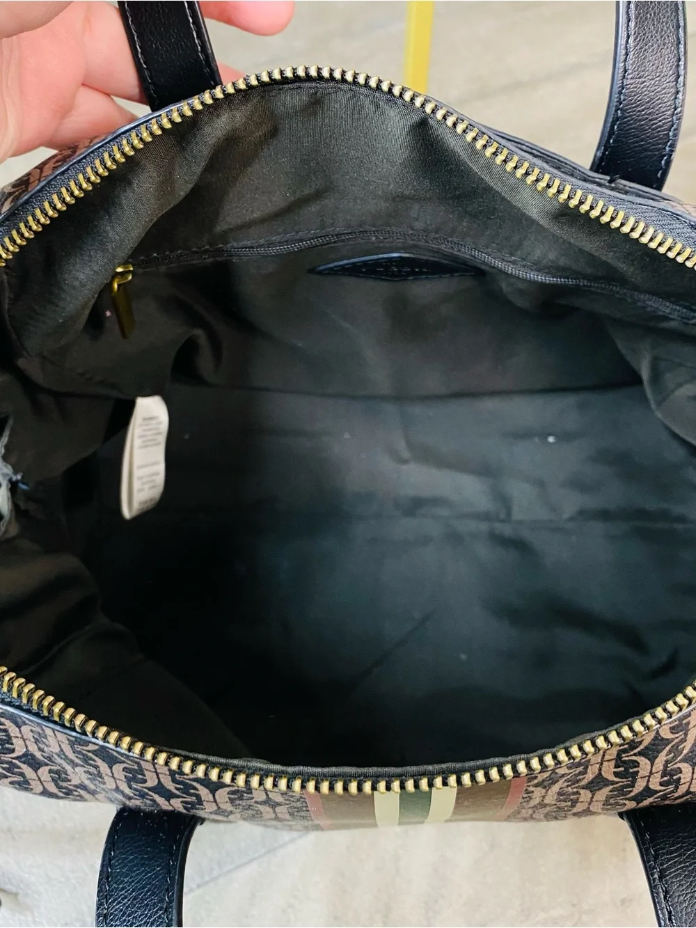 Fossil Satchel Handbag and MatchinFossil Satchel Handbag and Matching Wallet Se